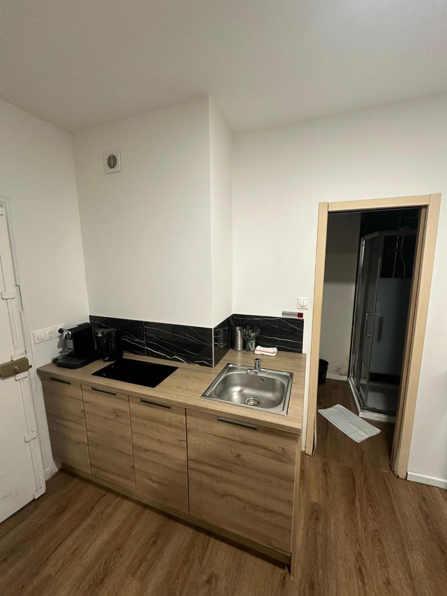 Appartement Charming & Welcoming Flat Next To Tost Beautiful Places In Museum Of Modern Art Quai Branly Museum